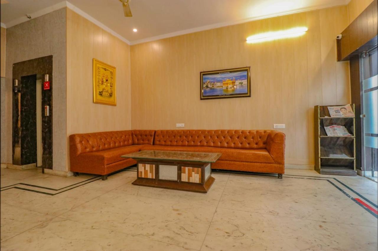 Hotel Golden Sunrise Inn أمريتسار المظهر الخارجي الصورة